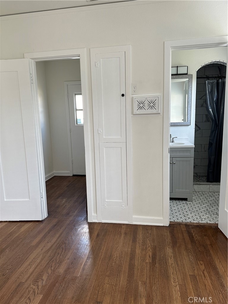 1054 N Euclid - Photo 4