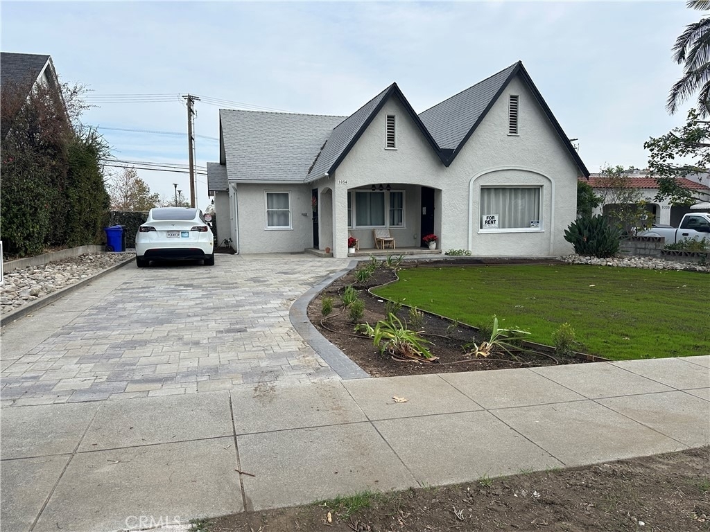 1054 N Euclid - Photo 0