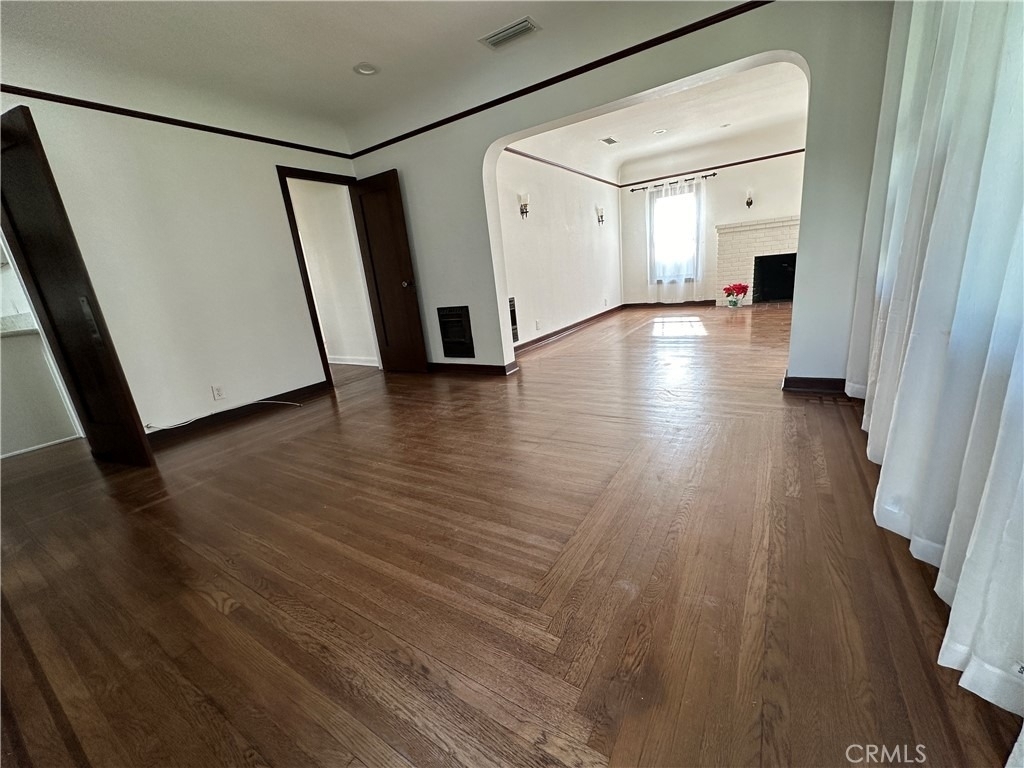 1054 N Euclid - Photo 22