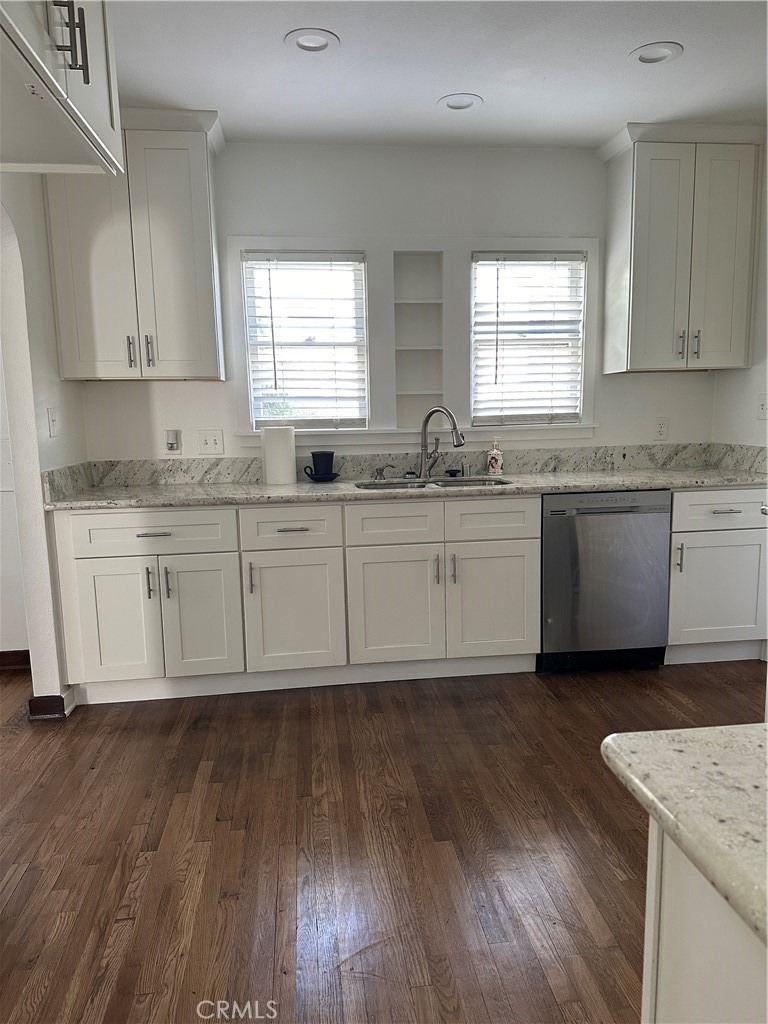 1054 N Euclid - Photo 14