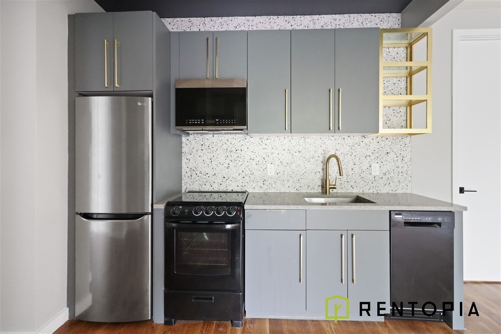 842 Flushing Avenue - Photo 3