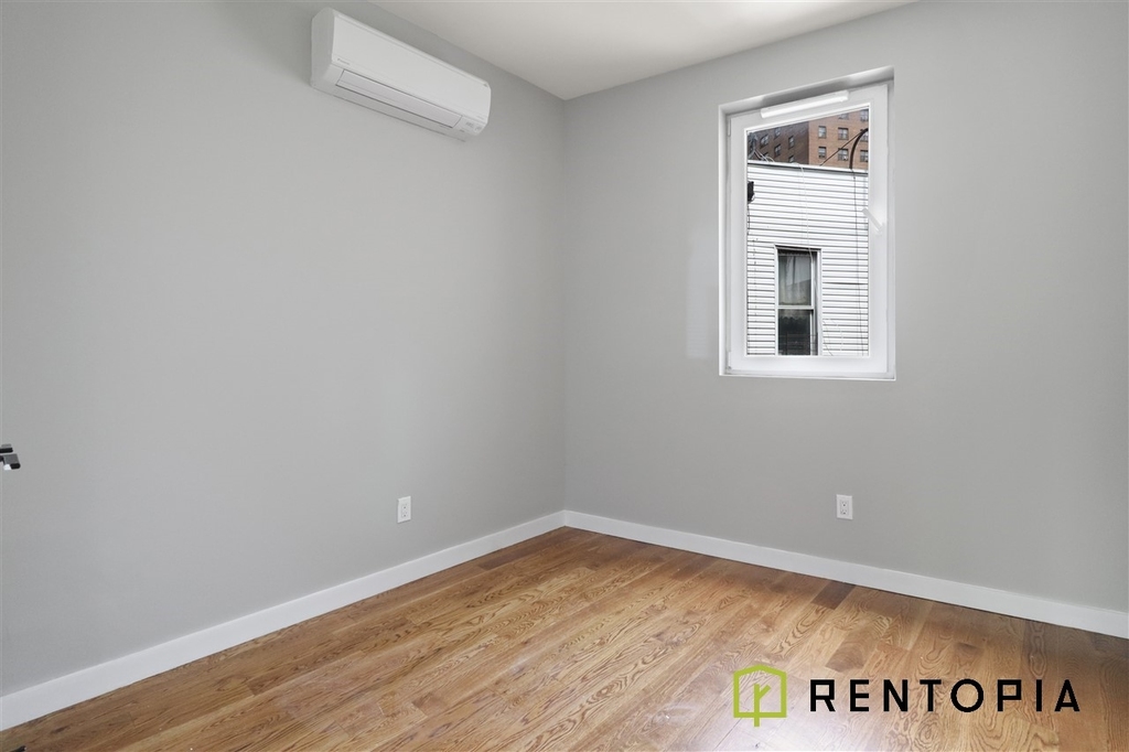 842 Flushing Avenue - Photo 7