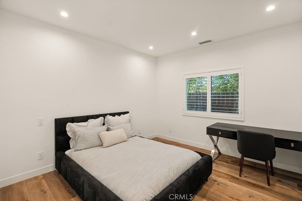 5332 Natick Ave. - Photo 10