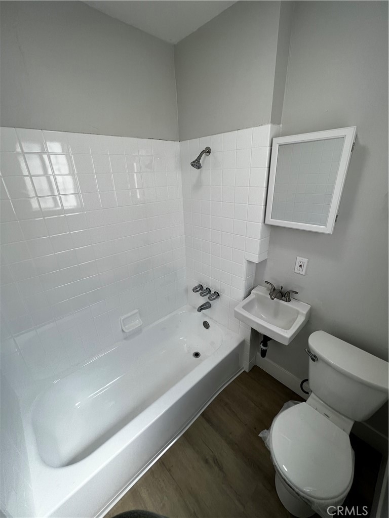 1240 Dawson Avenue - Photo 2
