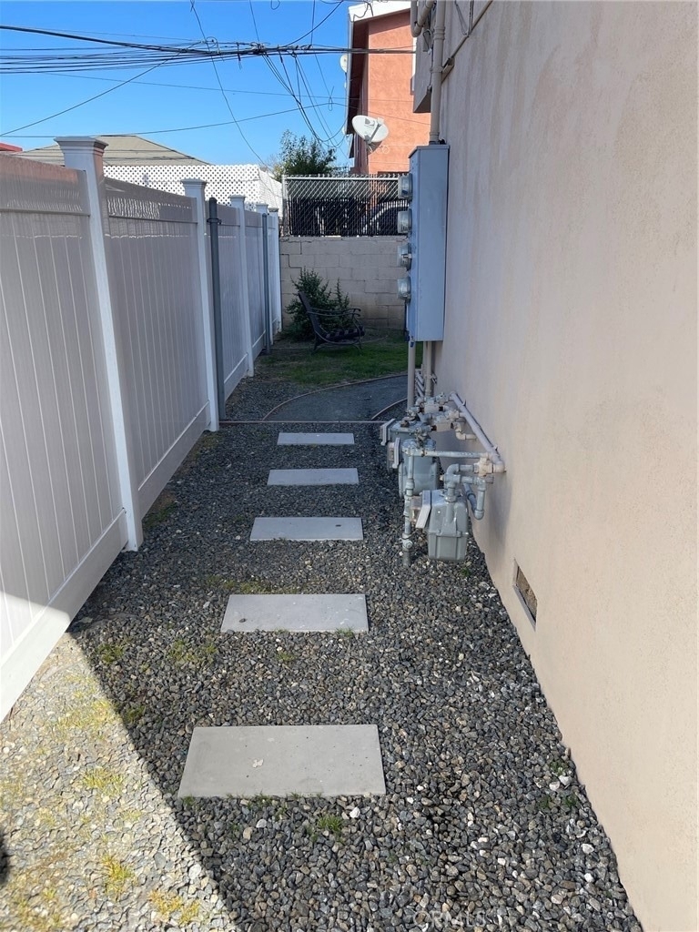 1707 W 81st - Photo 1