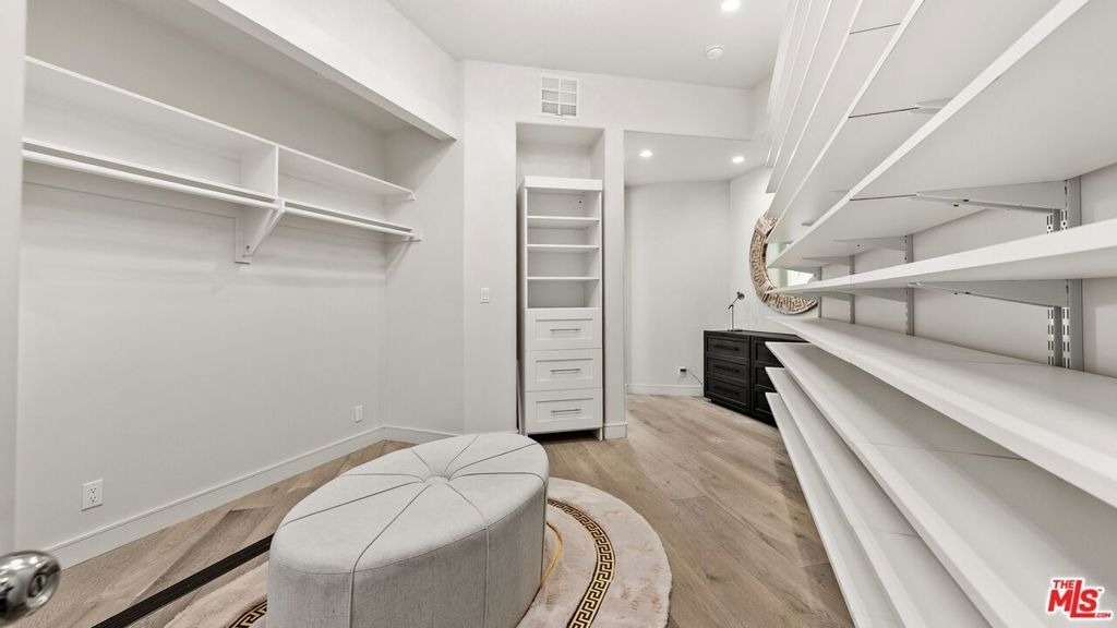 1368 Doheny Place - Photo 25