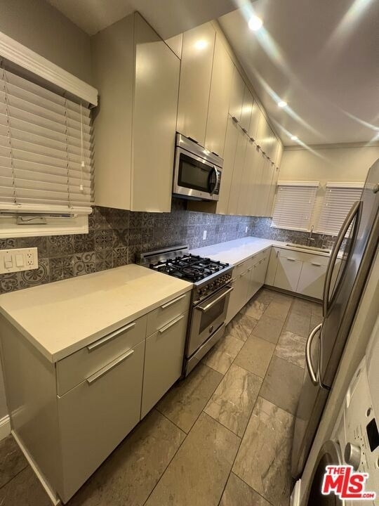9373 W Olympic Boulevard - Photo 6