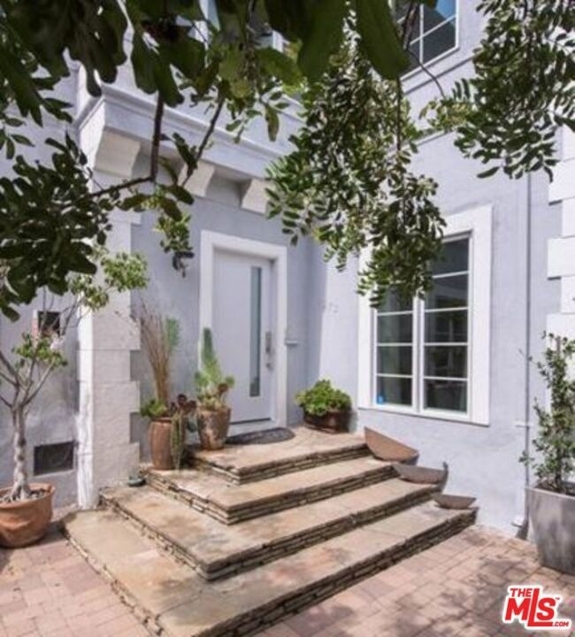 9373 W Olympic Boulevard - Photo 1