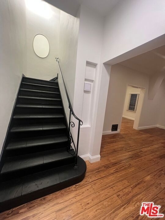 9373 W Olympic Boulevard - Photo 15