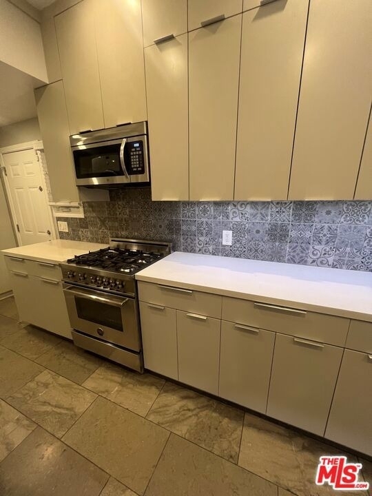 9373 W Olympic Boulevard - Photo 8