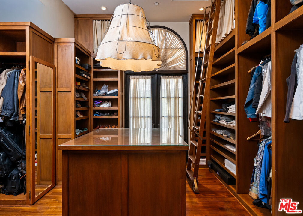 964 Palisades Beach Road - Photo 30