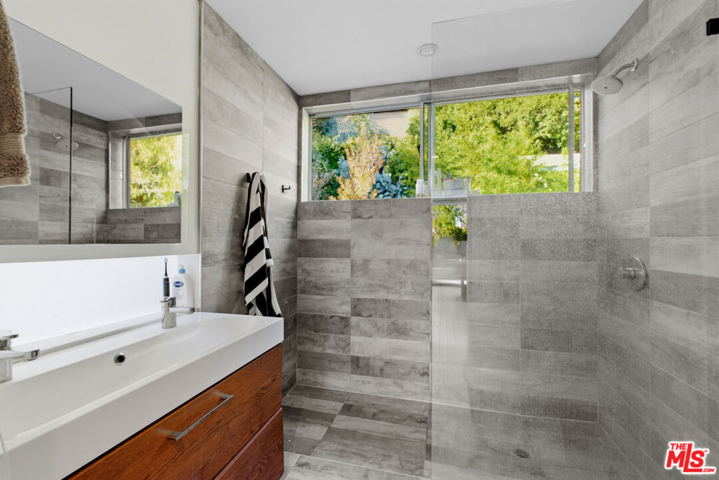 6127 Glen Tower Street - Photo 23