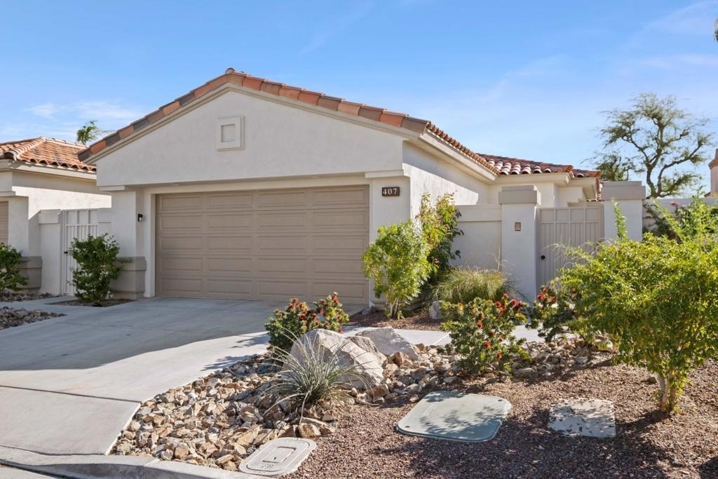 407 Desert Holly Drive - Photo 36