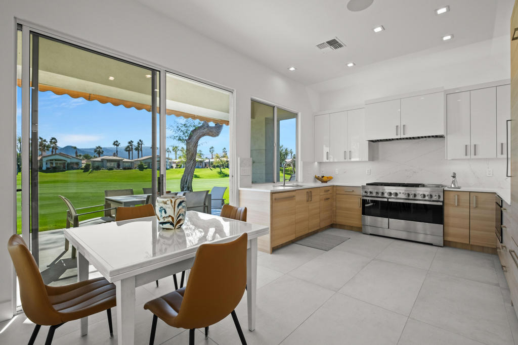 407 Desert Holly Drive - Photo 10