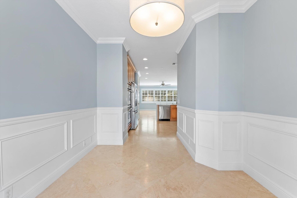 604 Ne Francesca Lane - Photo 8