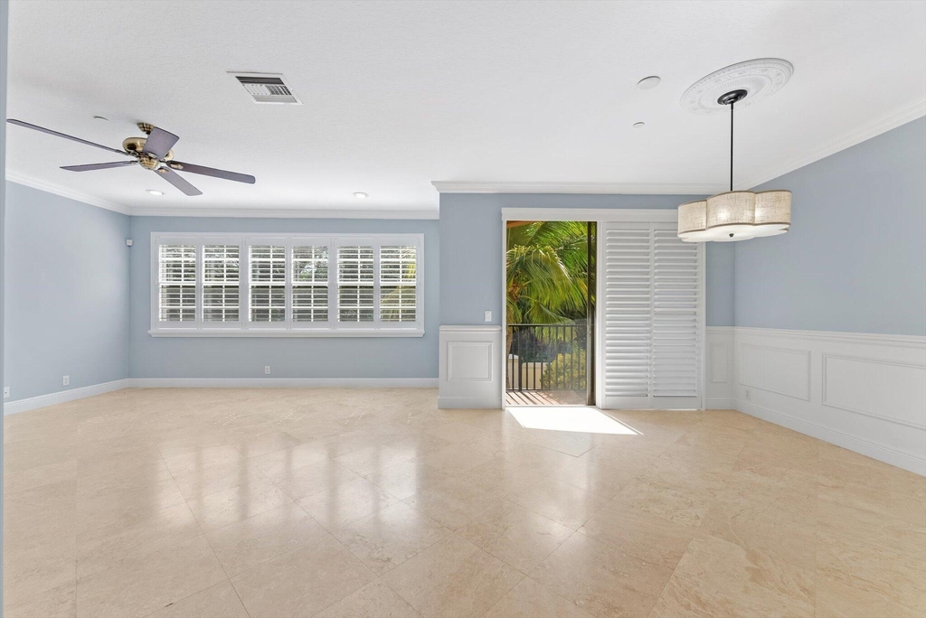 604 Ne Francesca Lane - Photo 13