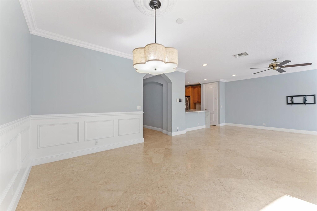 604 Ne Francesca Lane - Photo 11