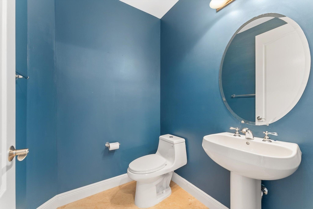604 Ne Francesca Lane - Photo 31
