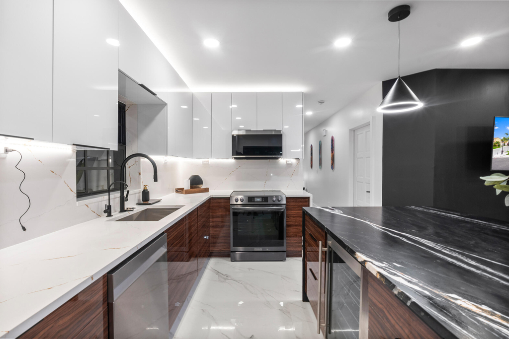 516 Royal Plaza Drive - Photo 31