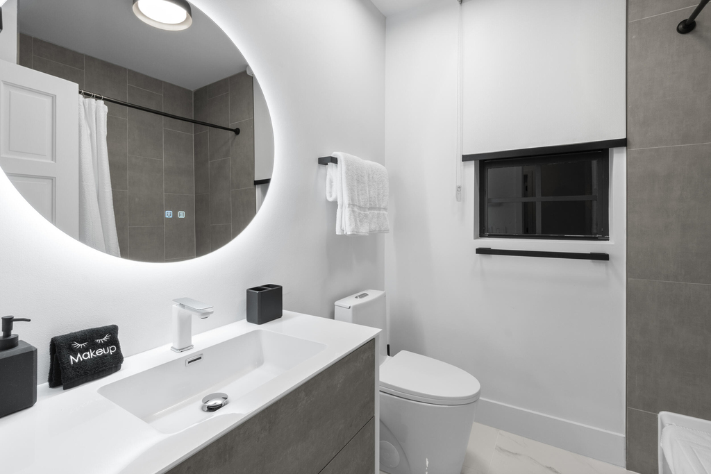 516 Royal Plaza Drive - Photo 24