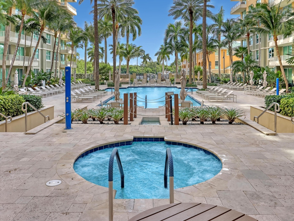 700 E Boynton Beach Boulevard - Photo 19