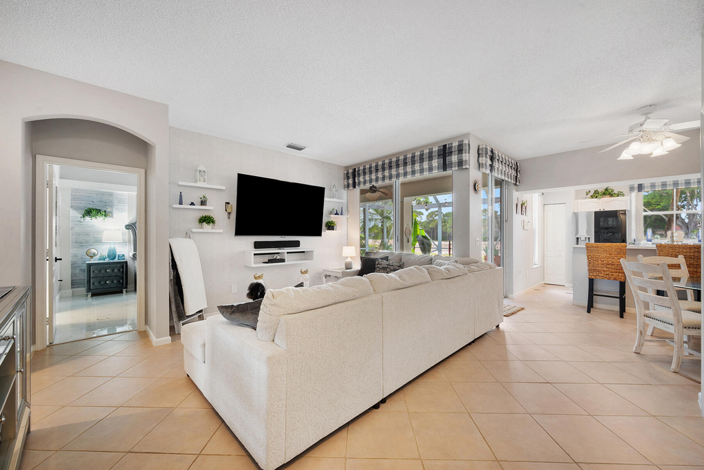 8193 Sandpiper Way - Photo 4