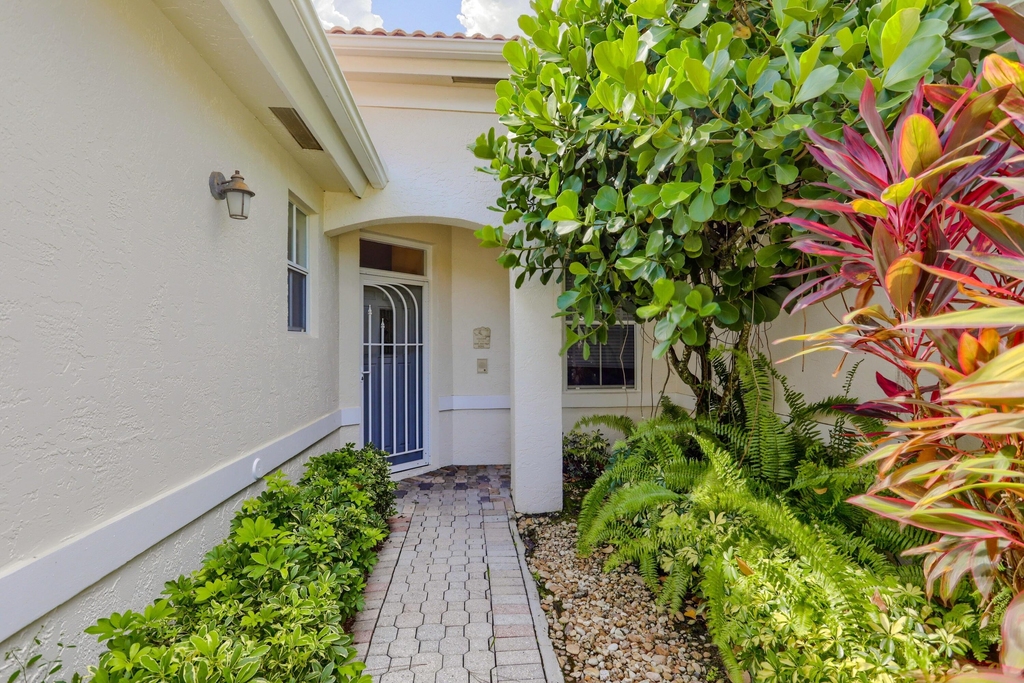 8193 Sandpiper Way - Photo 3