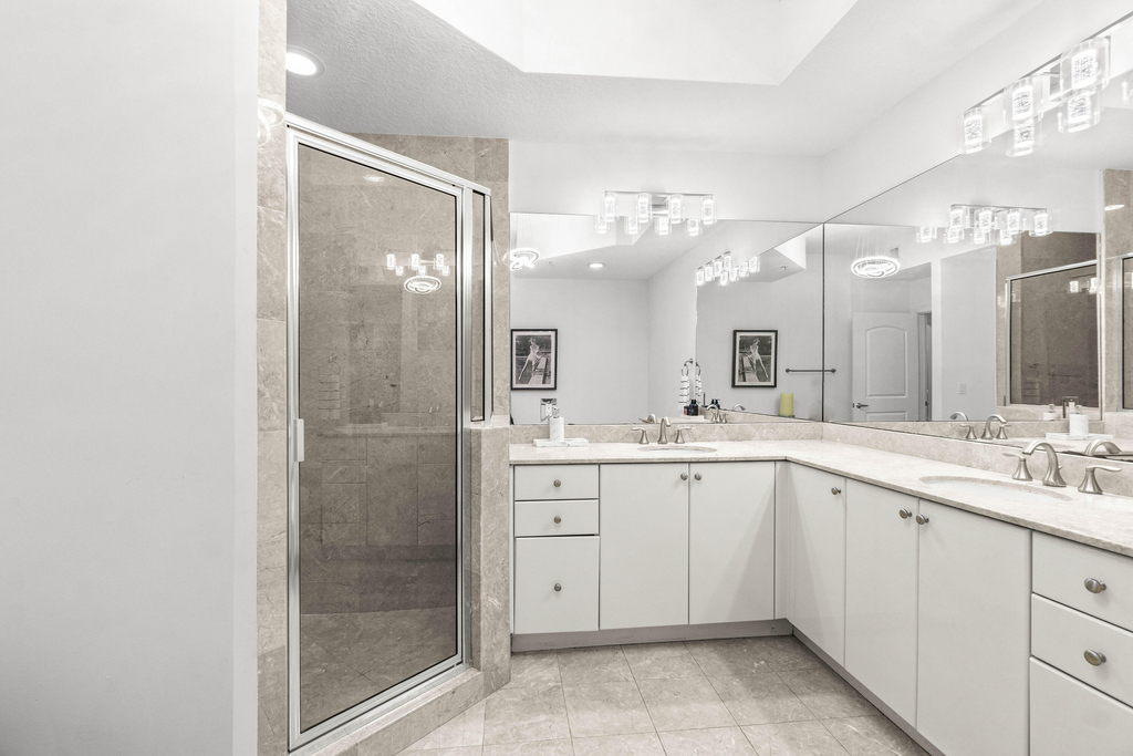 701 S Olive Avenue - Photo 13