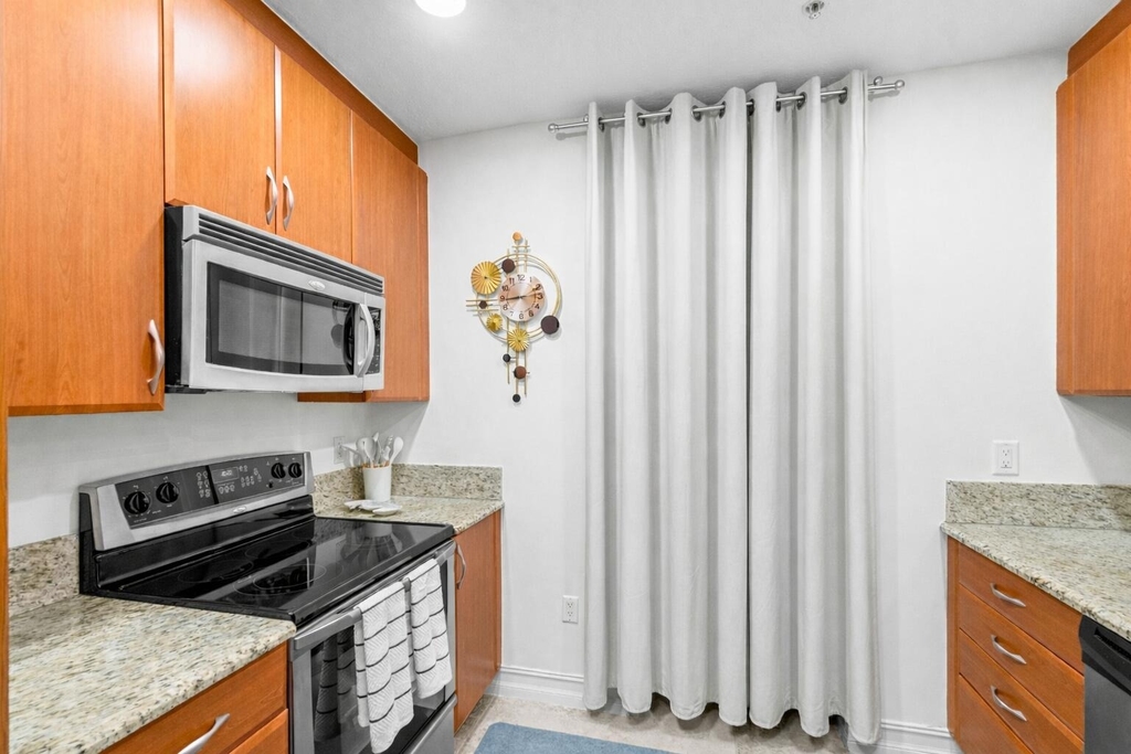 701 S Olive Avenue - Photo 48