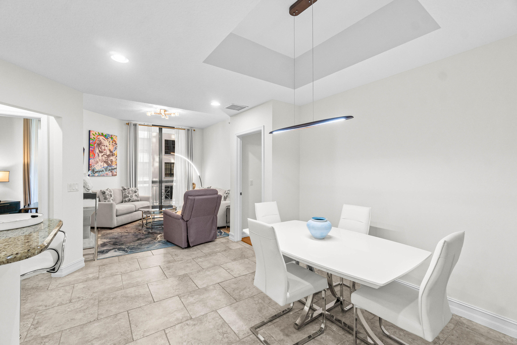 701 S Olive Avenue - Photo 1