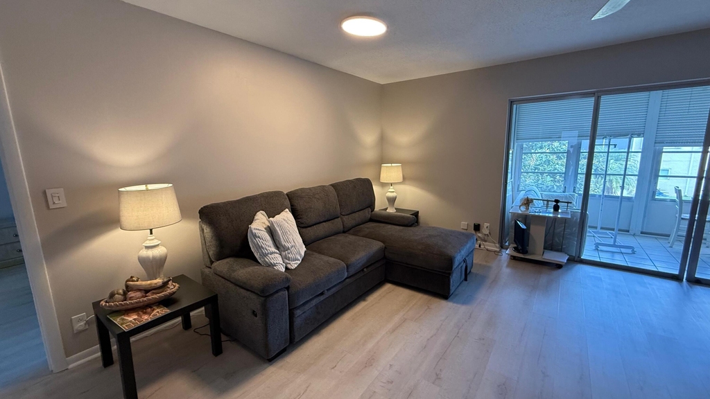 705 Lori Drive - Photo 3