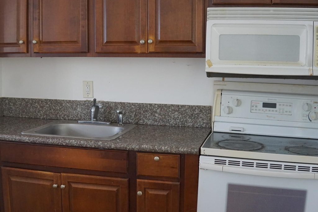 1307 Lucerne Avenue - Photo 0