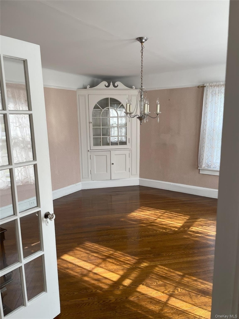56 Nassau Boulevard - Photo 12