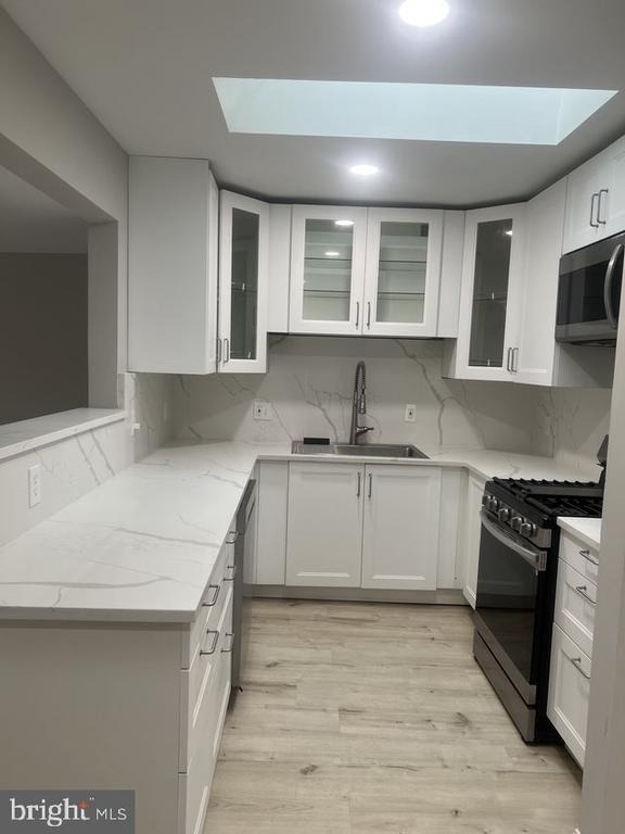 3 Lakecrest Circle - Photo 2