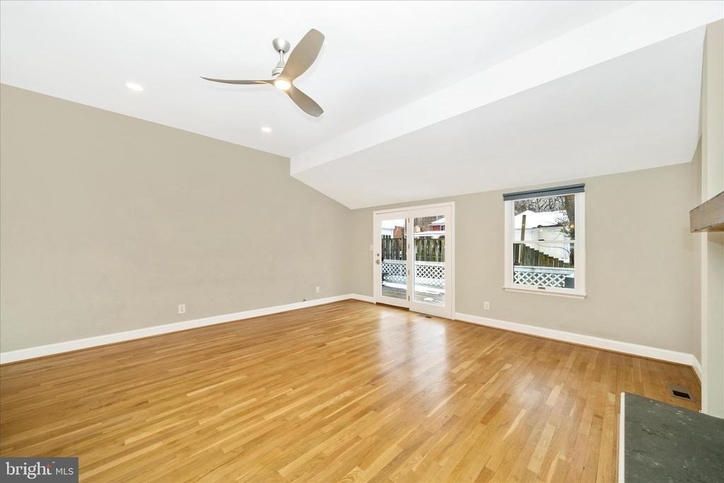 3313 Moline Road - Photo 32