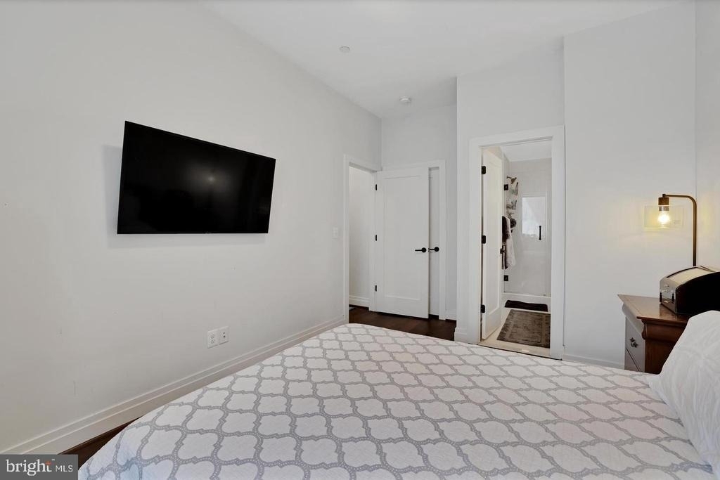 1469 Florida Avenue Nw - Photo 3
