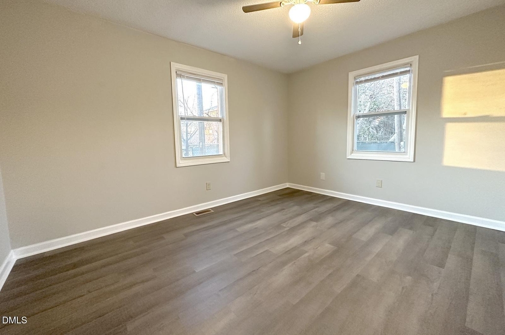 813 S Blount Street - Photo 7