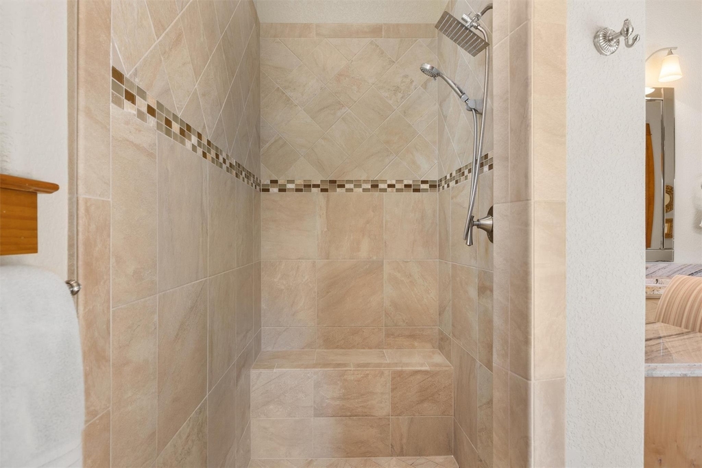 203 Pristine Ln - Photo 9