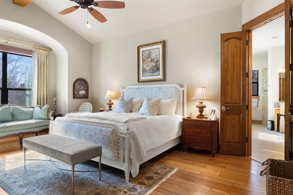 203 Pristine Ln - Photo 3