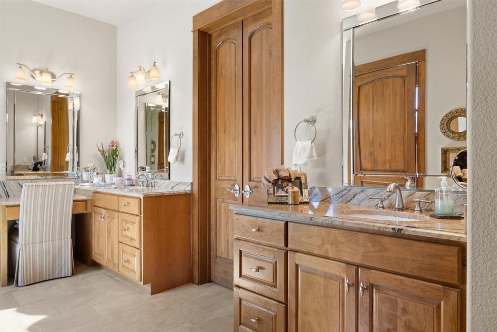 203 Pristine Ln - Photo 6
