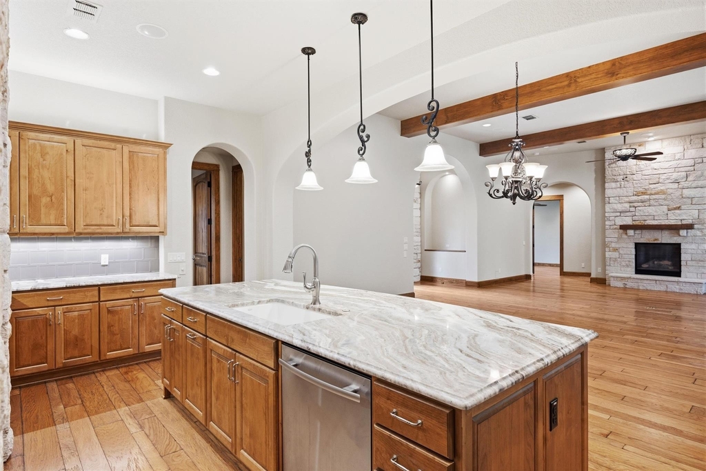203 Pristine Ln - Photo 32
