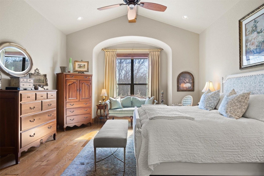 203 Pristine Ln - Photo 2