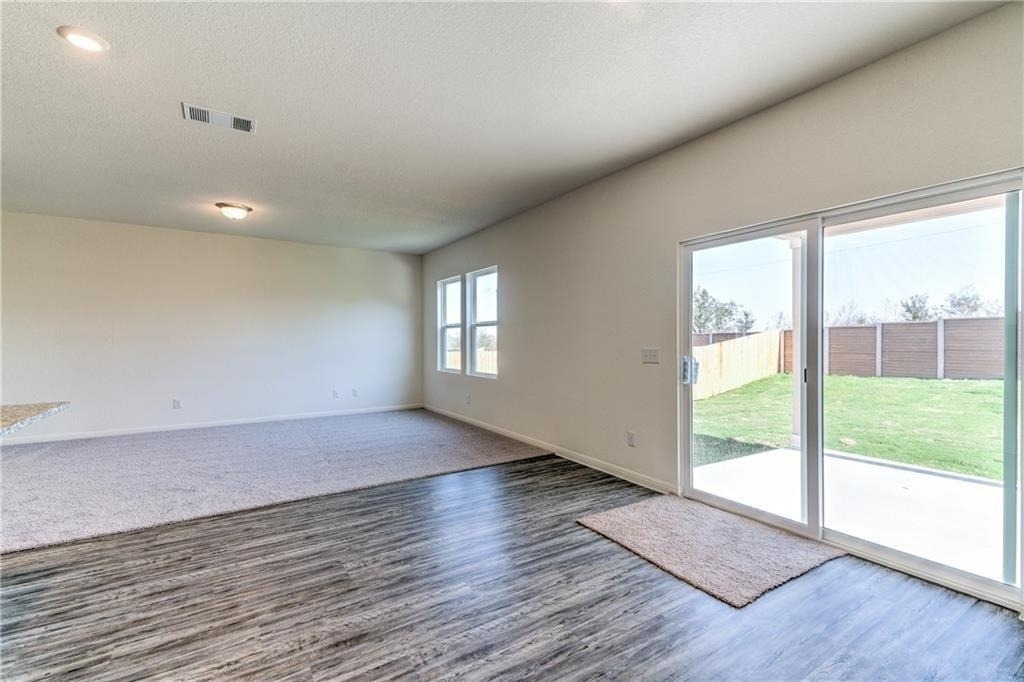 19507 Cloudy Bay Dr - Photo 4