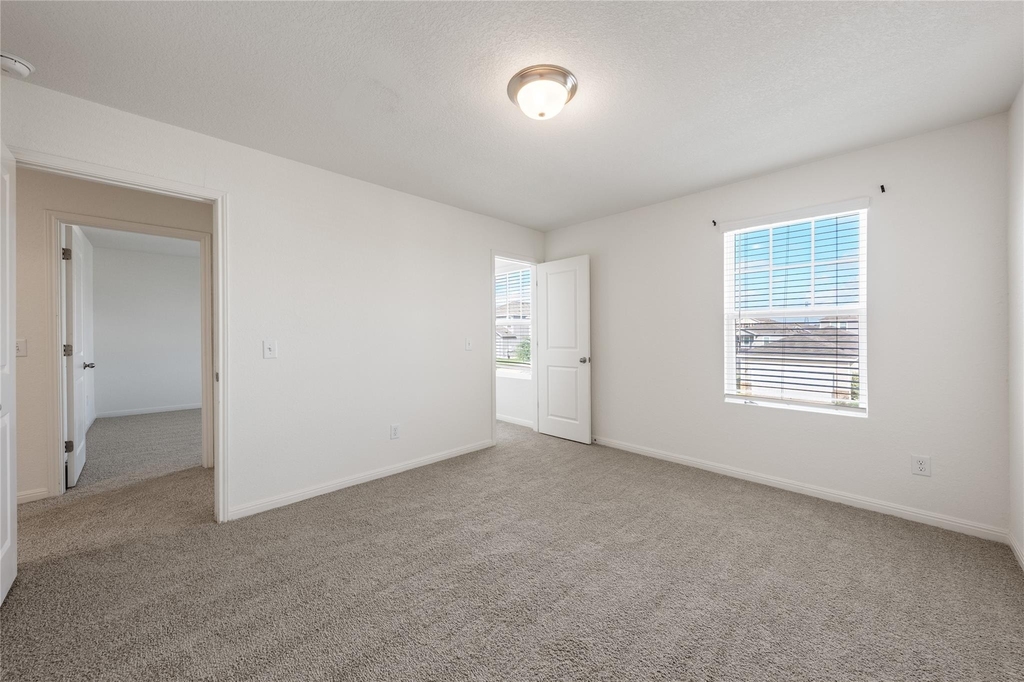 19507 Cloudy Bay Dr - Photo 16