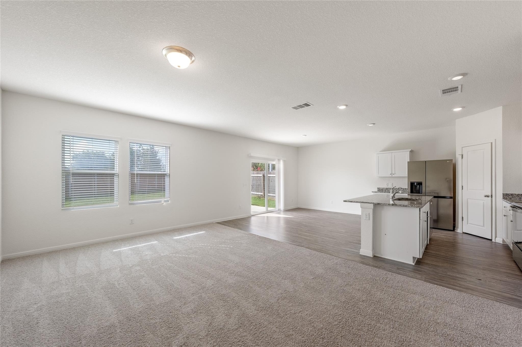 19507 Cloudy Bay Dr - Photo 4