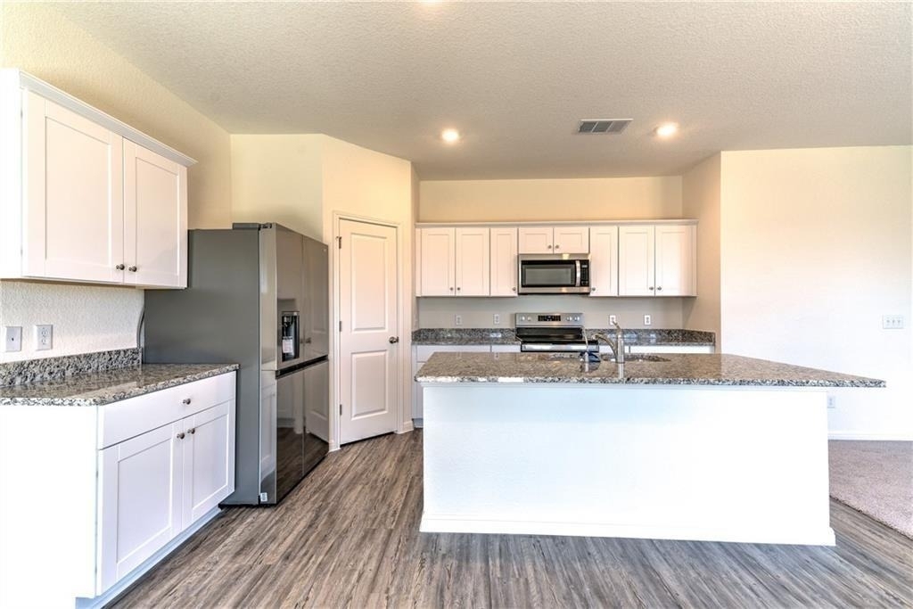 19507 Cloudy Bay Dr - Photo 1
