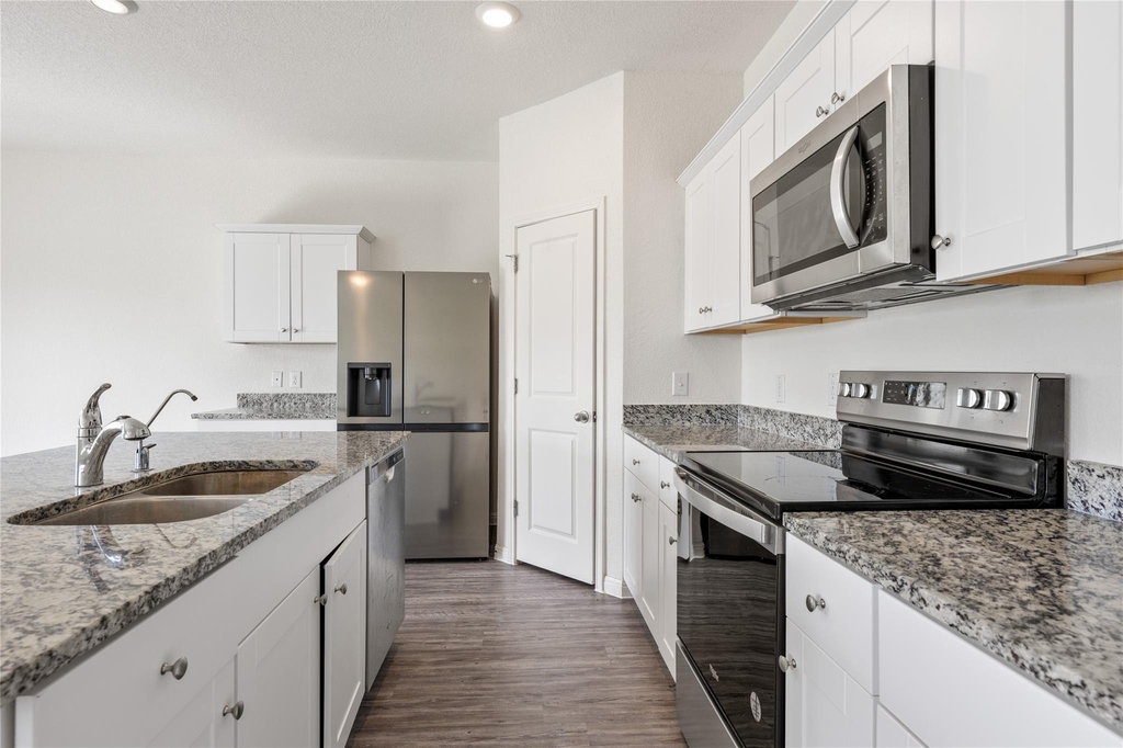 19507 Cloudy Bay Dr - Photo 6
