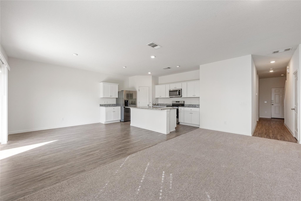 19507 Cloudy Bay Dr - Photo 3