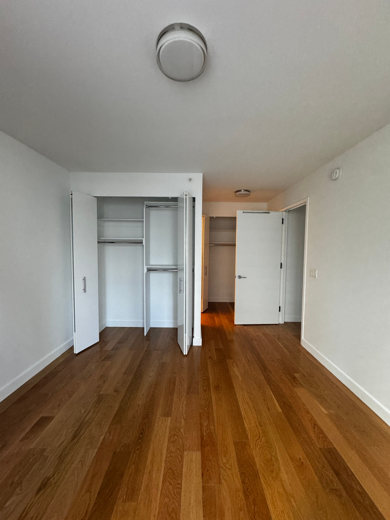 West 57th Street - Photo 9