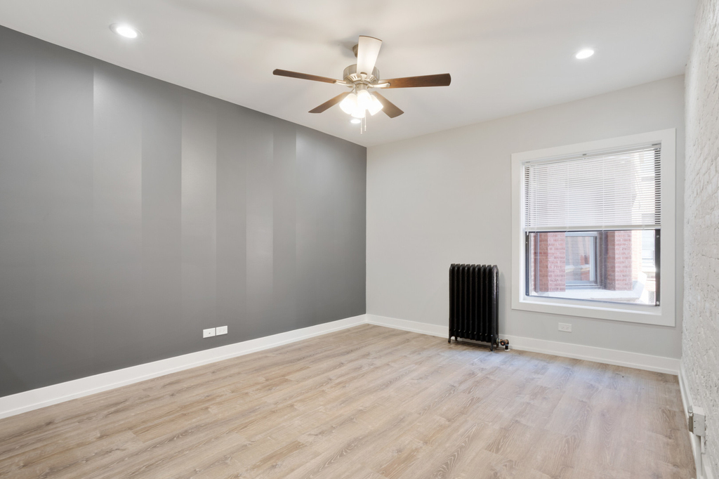 1704.5 W Juneway Terrace - Photo 3